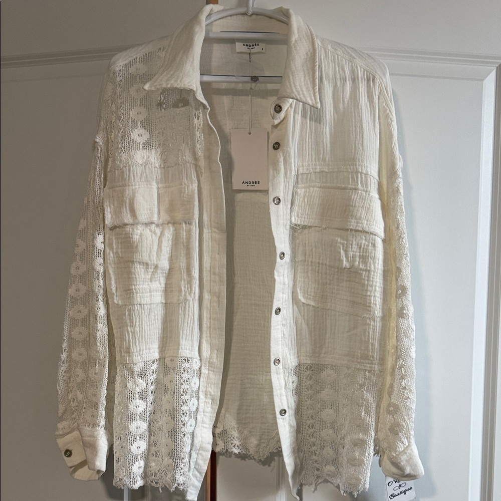 ANDREE BY UNIT Cream Lace Blouse